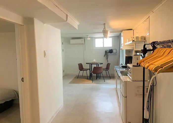 밀리언베어 게스트하우스 3*